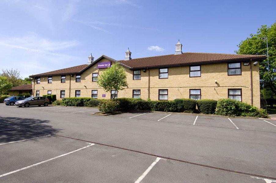 Premier Inn Peterborough - Ferry Meadows Exterior photo