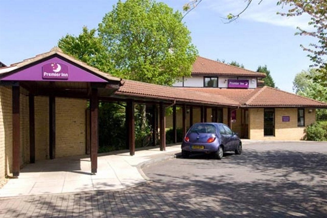 Premier Inn Peterborough - Ferry Meadows Exterior photo