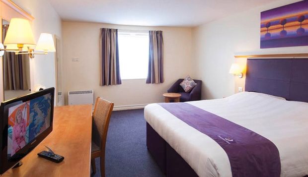 Premier Inn Peterborough - Ferry Meadows Exterior photo